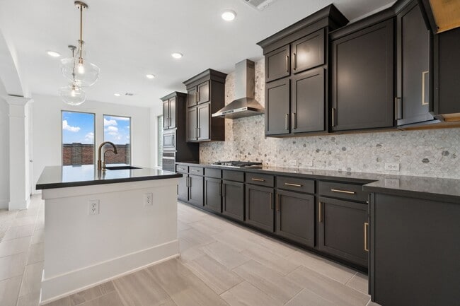 Building Photo - 863 Sarasota Shore Dr