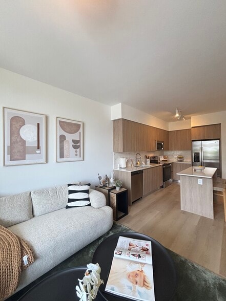 Building Photo - 2578 NE 182nd Ter