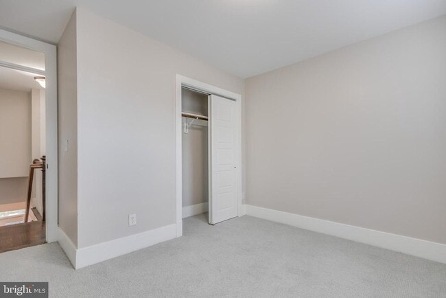 Building Photo - 635 20th St NE