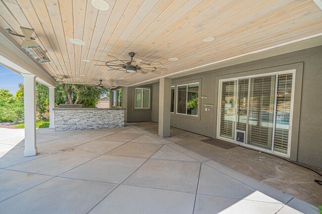 Building Photo - Beautiful Single-Story 5-Bedroom Pool Home with RV Parking in Palmdale!