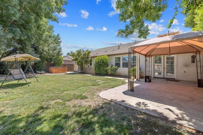 Building Photo - 6124 W Delaware Ct