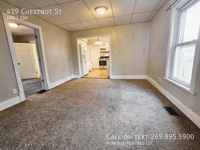 Building Photo - 419 Chestnut St