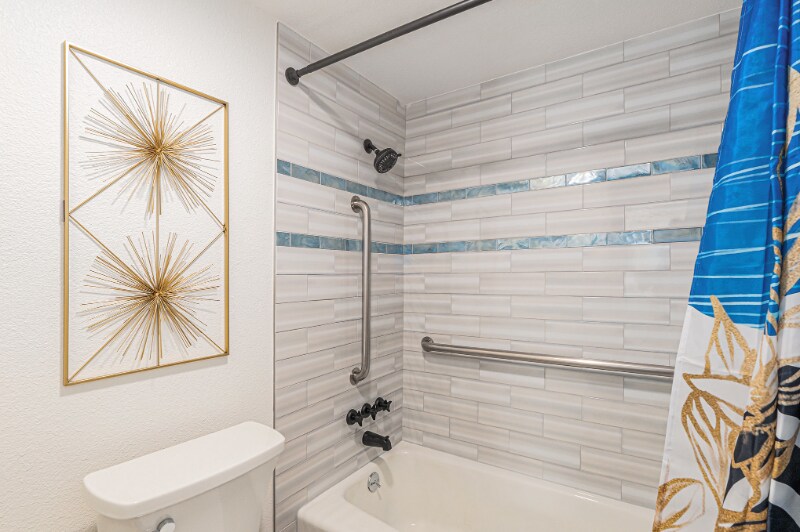 Building Photo - 620 Mathews St