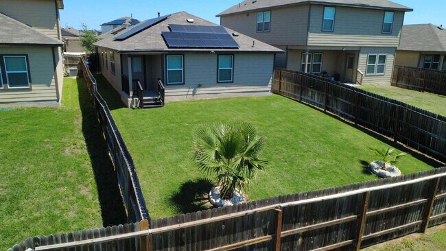 Building Photo - MOVE-IN READY | SOLAR PANELS | GREENBELT | COMMUNITY POOL & SPLASH PAD