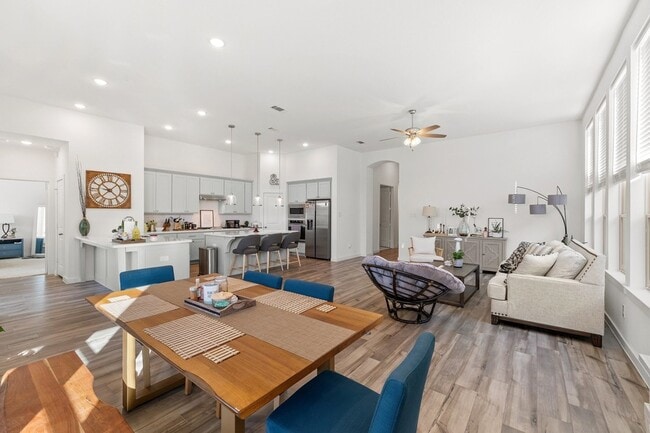 Building Photo - 23607 Bottlebrush Terrace Trl