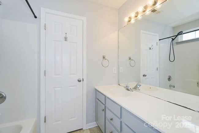 Building Photo - 1542 Rumstone Ln