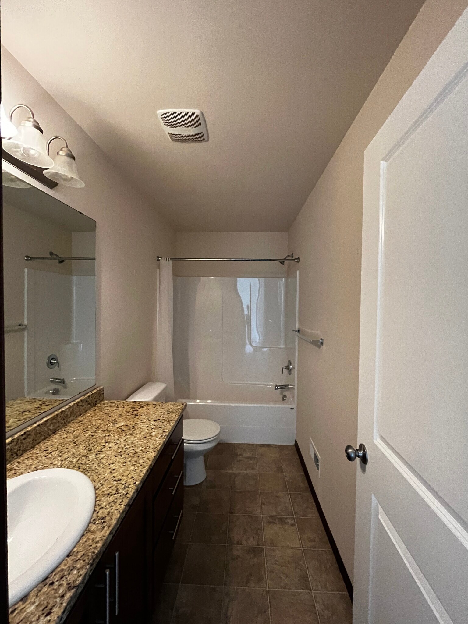 Building Photo - 703 Kodiak Ln