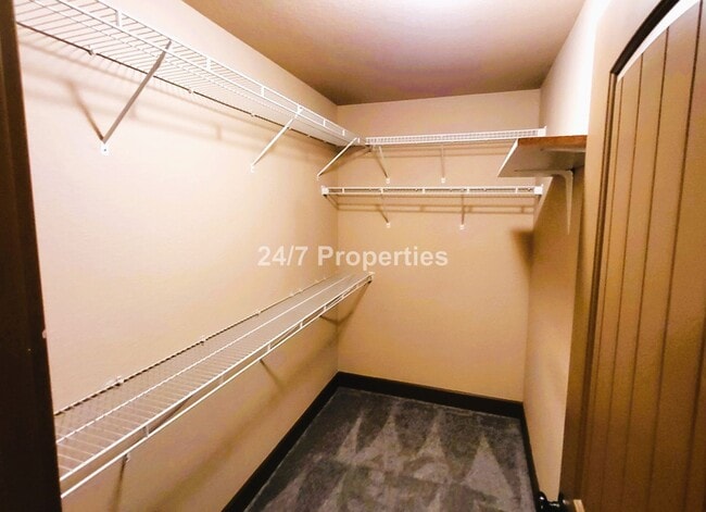 Building Photo - The Perfect 3 BD | 2.5 BA Home in Oregon C...