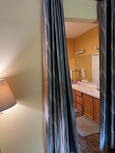 Building Photo - 2346 NE Ashton Way