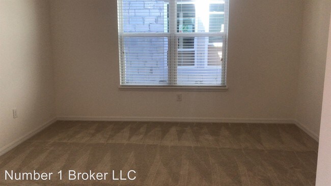 Building Photo - 12935 Westside Village Loop