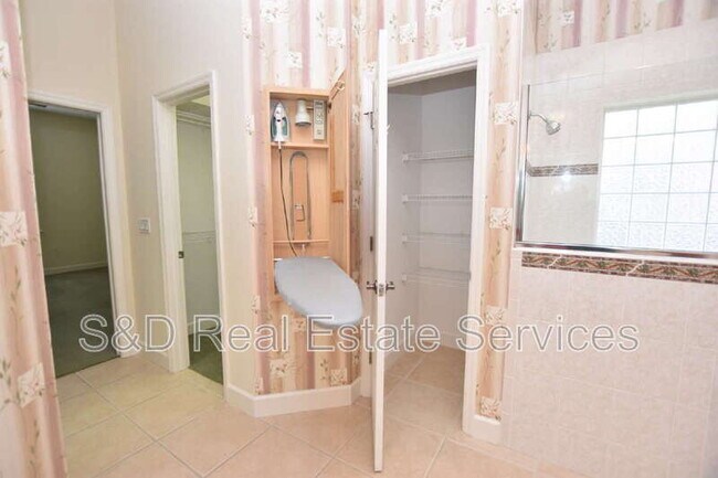 Building Photo - 4435 Winding Oaks Cir