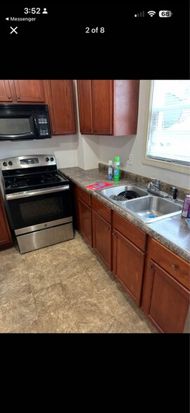 Building Photo - 2908 S Chicago Ave