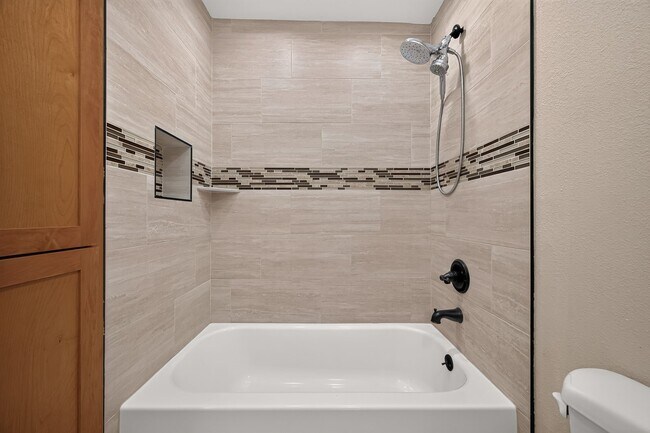 Building Photo - 13310 Boudreaux Estates Dr