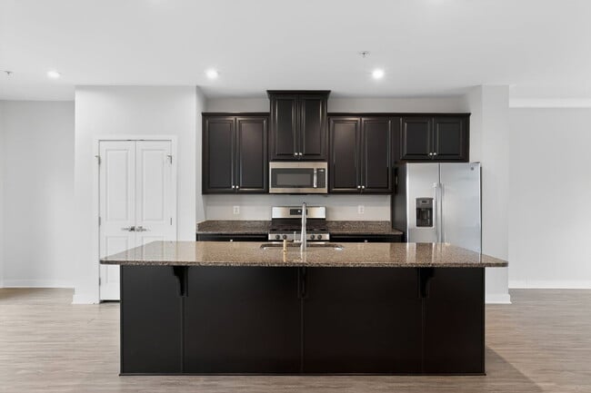 Building Photo - 2831 Toles Park Dr