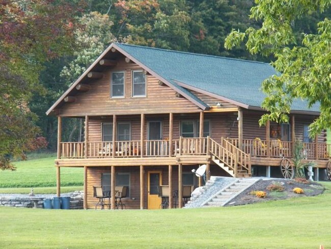 Primary Photo - 3 bedroom in Waterville NY 13480