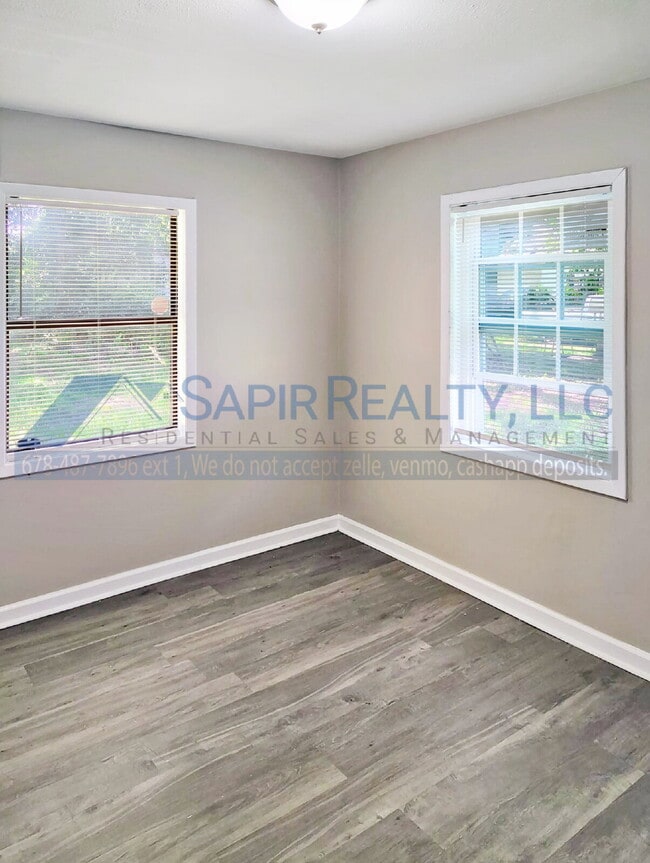 Building Photo - 203 Johns Rd
