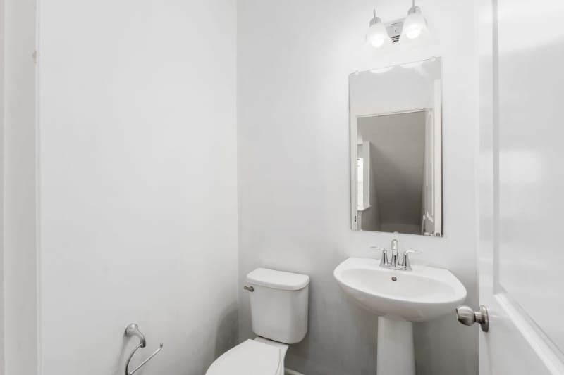 Building Photo - 353 Laurel Creek St