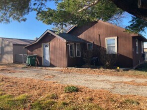 Building Photo - Affordable 2-Bedroom Home Near Ankeny
