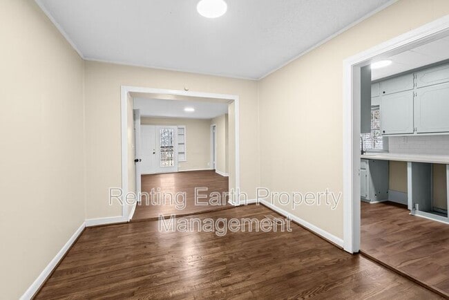 Building Photo - 1619 31st St Ensley