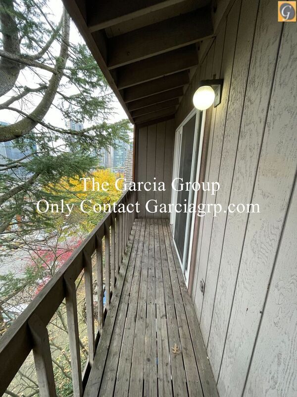 Building Photo - 3712 S Kelly Ave