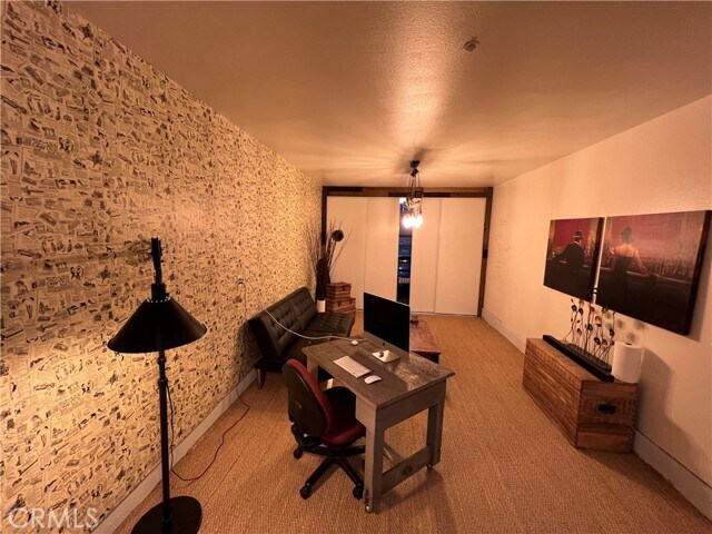 Building Photo - 211 Native