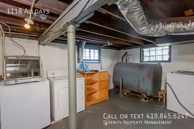 Building Photo - 1118 Alldays-