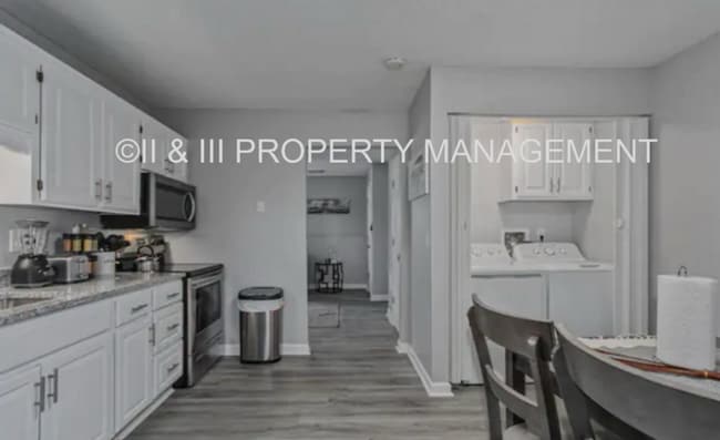 Building Photo - 4713 Switzer Ln