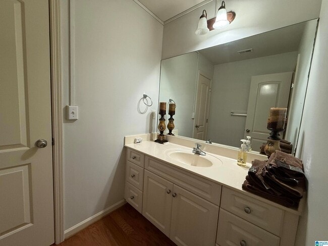 Building Photo - 2304 Arbor Glen