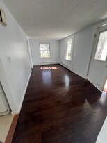 Building Photo - 26 Summer St