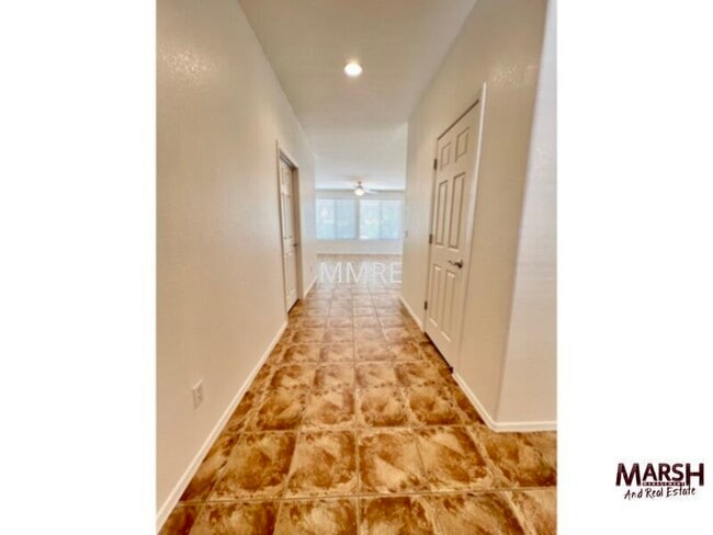 Building Photo - Beautiful 2 bedroom home in Trilogy (55 &amp; older community)!