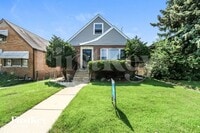 Building Photo - 404 46th Ave