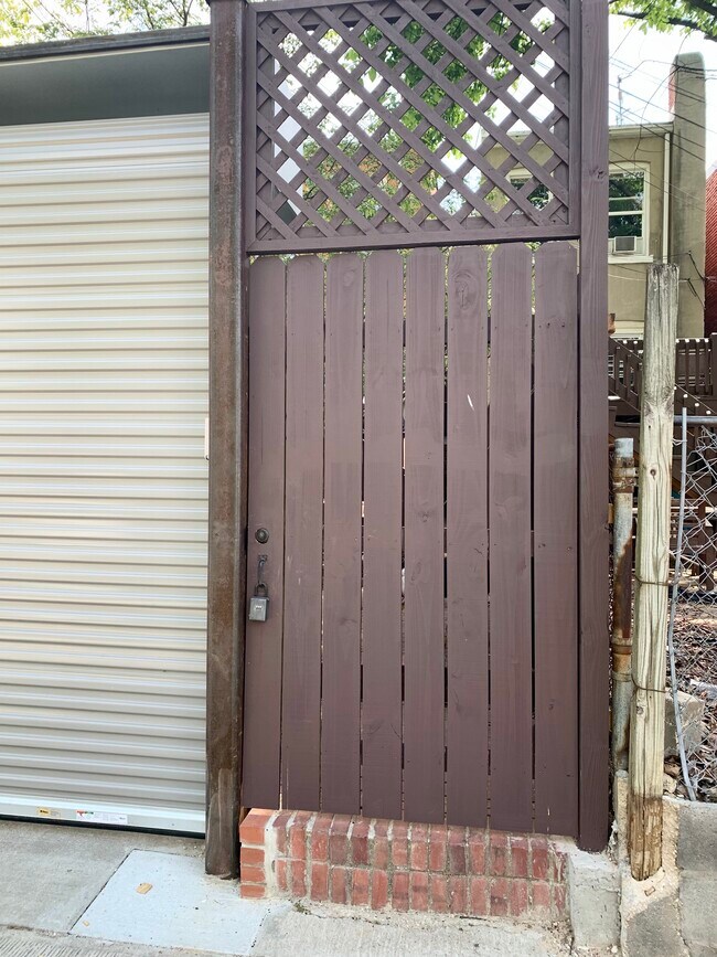 Building Photo - 1612 3rd St NW