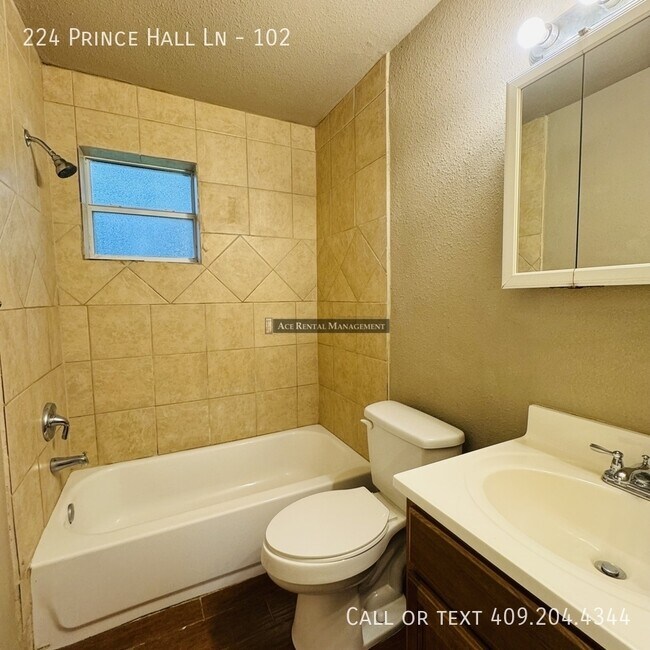 Building Photo - 224 Prince Hall Ln