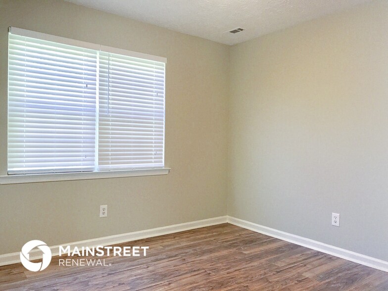 Building Photo - 105 Falcon Ridge Dr