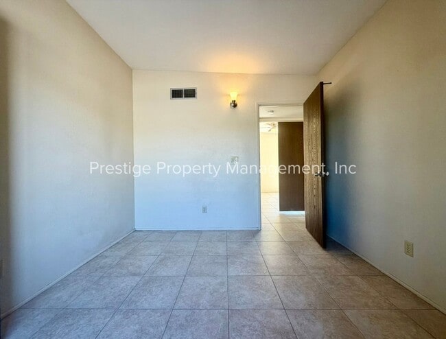 Building Photo - 2618 S Camino Seco
