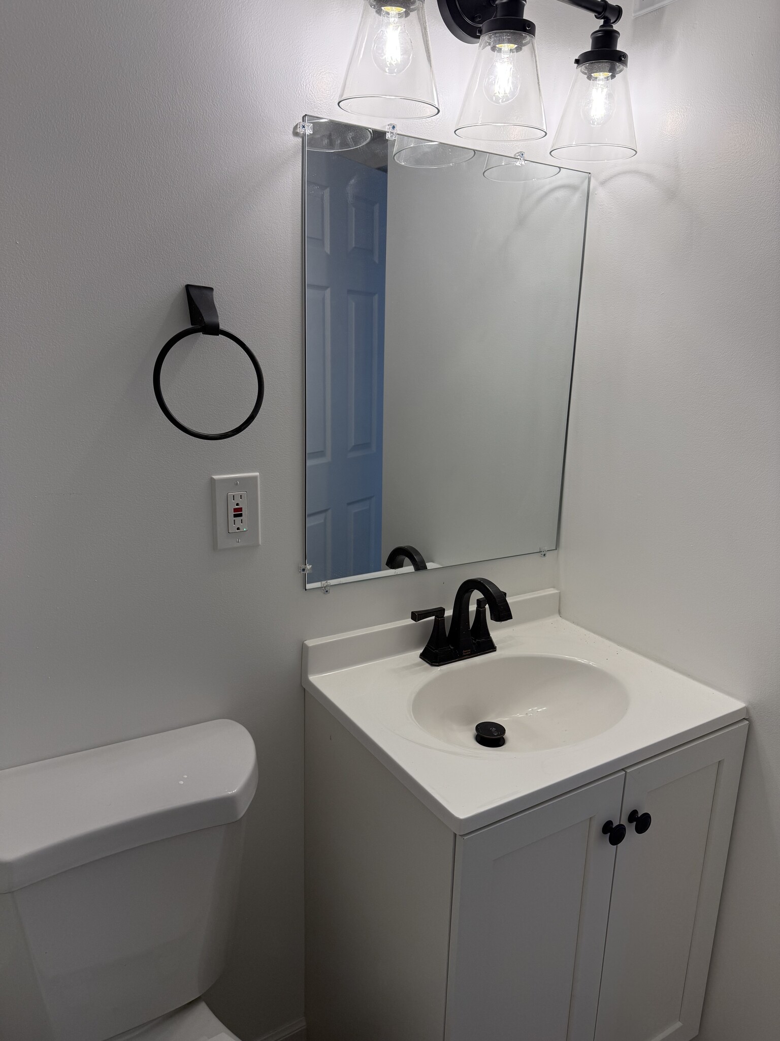 Building Photo - 673 W Factory St