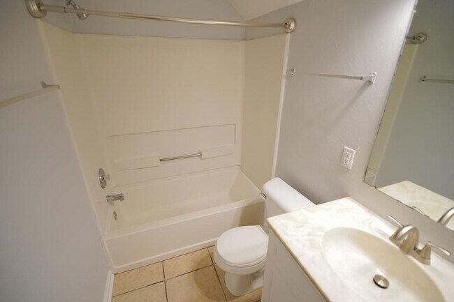 Building Photo - 2446 Talco Hills Dr