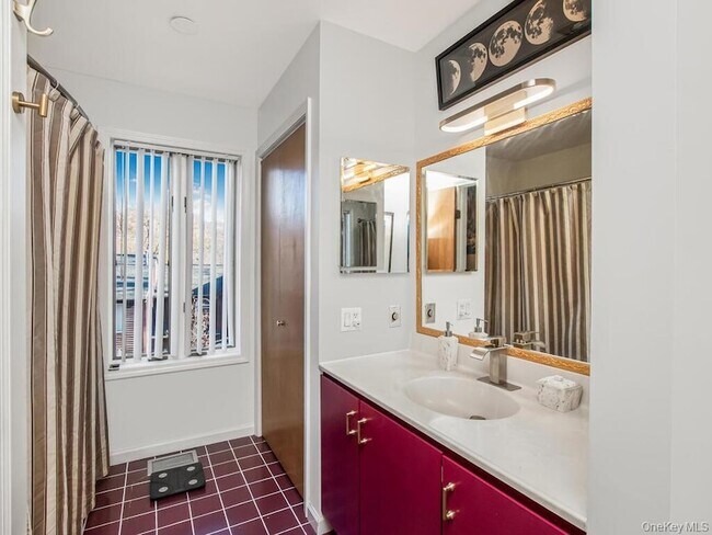 Building Photo - 8 Davids Ln