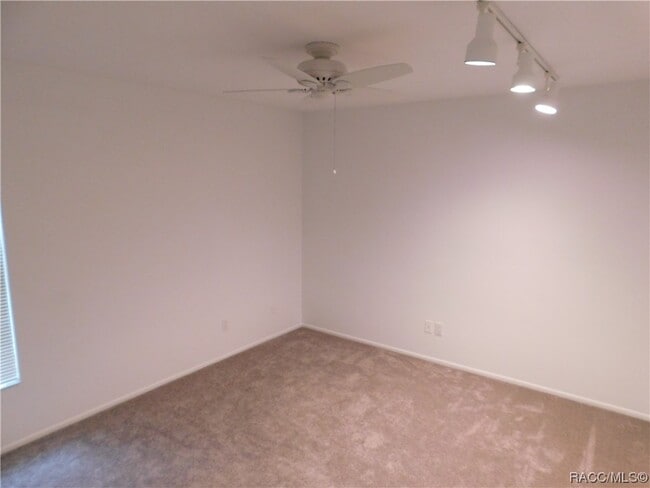 Building Photo - 62 N Pizarro Point