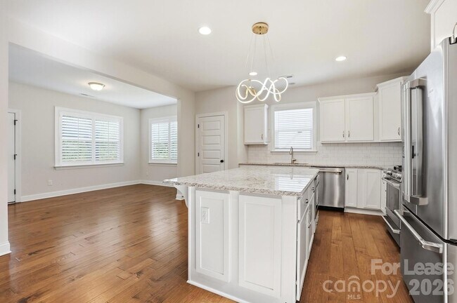Building Photo - 6532 Wildbrook Dr