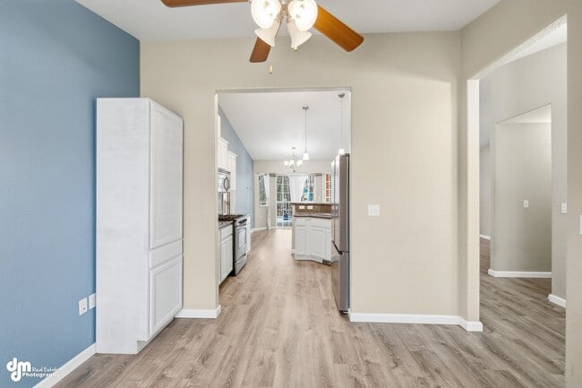 Building Photo - 3 BEDROOM | 2 BATHROOM | 2 CAR GARAGE