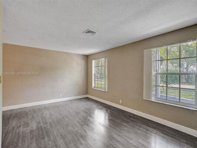 Building Photo - 4330 NW 8th St