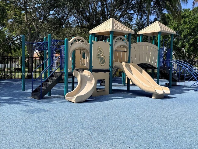 Building Photo - 1570 Elm Grove Rd