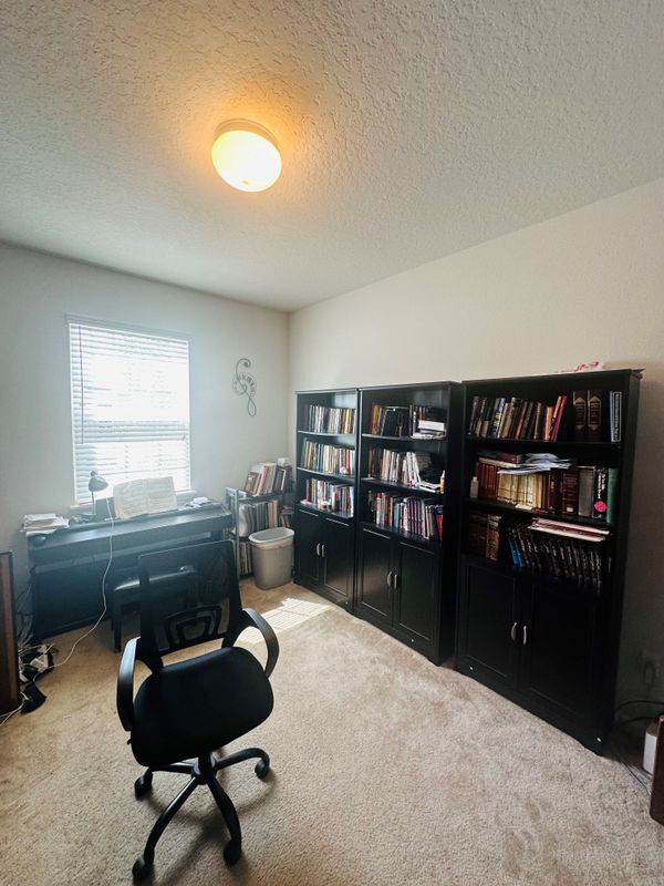 Building Photo - 12573 Grn Mdw Dr