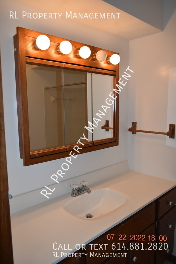 Building Photo - WAIVED APPLICATION FEE(S) AND 1 MONTH FREE...