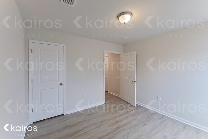 Building Photo - 157 Cora Rd