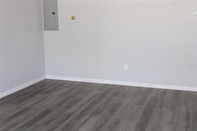 Building Photo - 1591 Havana Dr