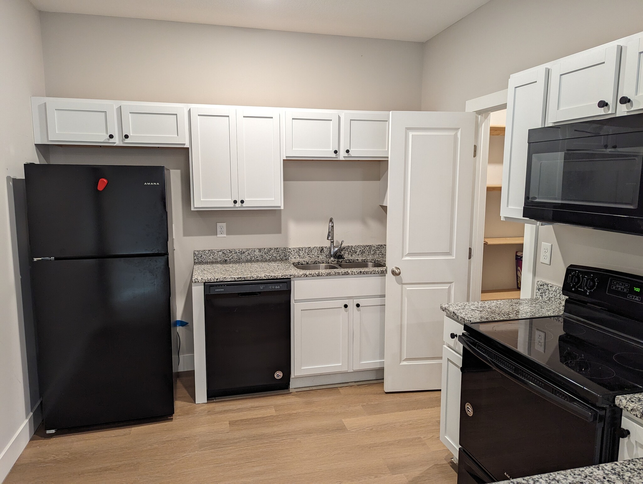 Building Photo - 8012 E 34th Ct S