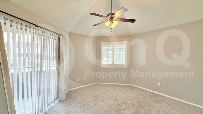 Building Photo - 1720 E Thunderbird Rd