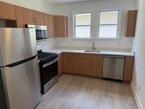 Building Photo - Beautifully Renovated 2-Bedroom, 2-Bathroom Home with Spacious Bonus Attic